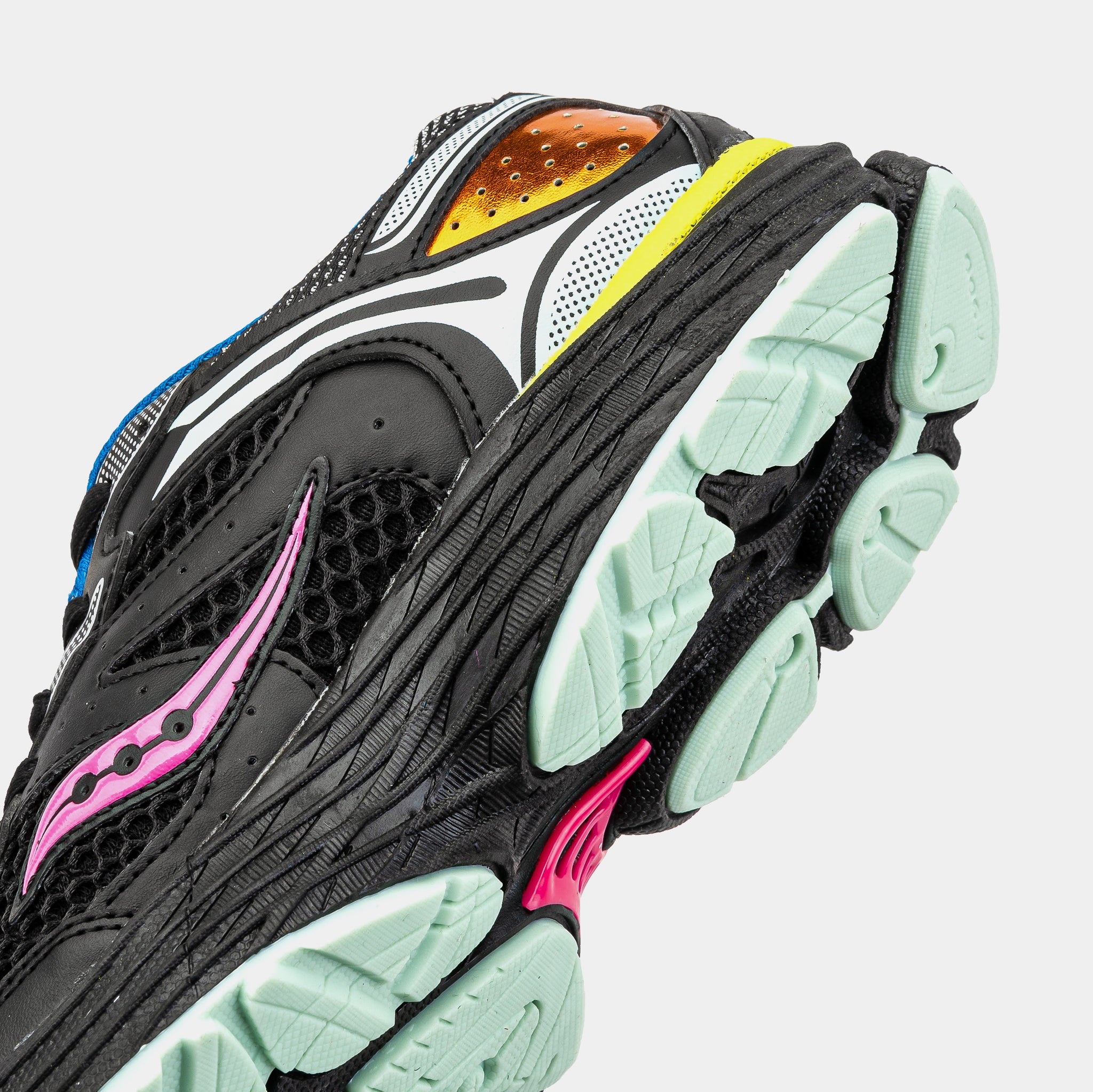 Saucony Omni 9 Grade School Running Shoes Black Multi SYF25AA9