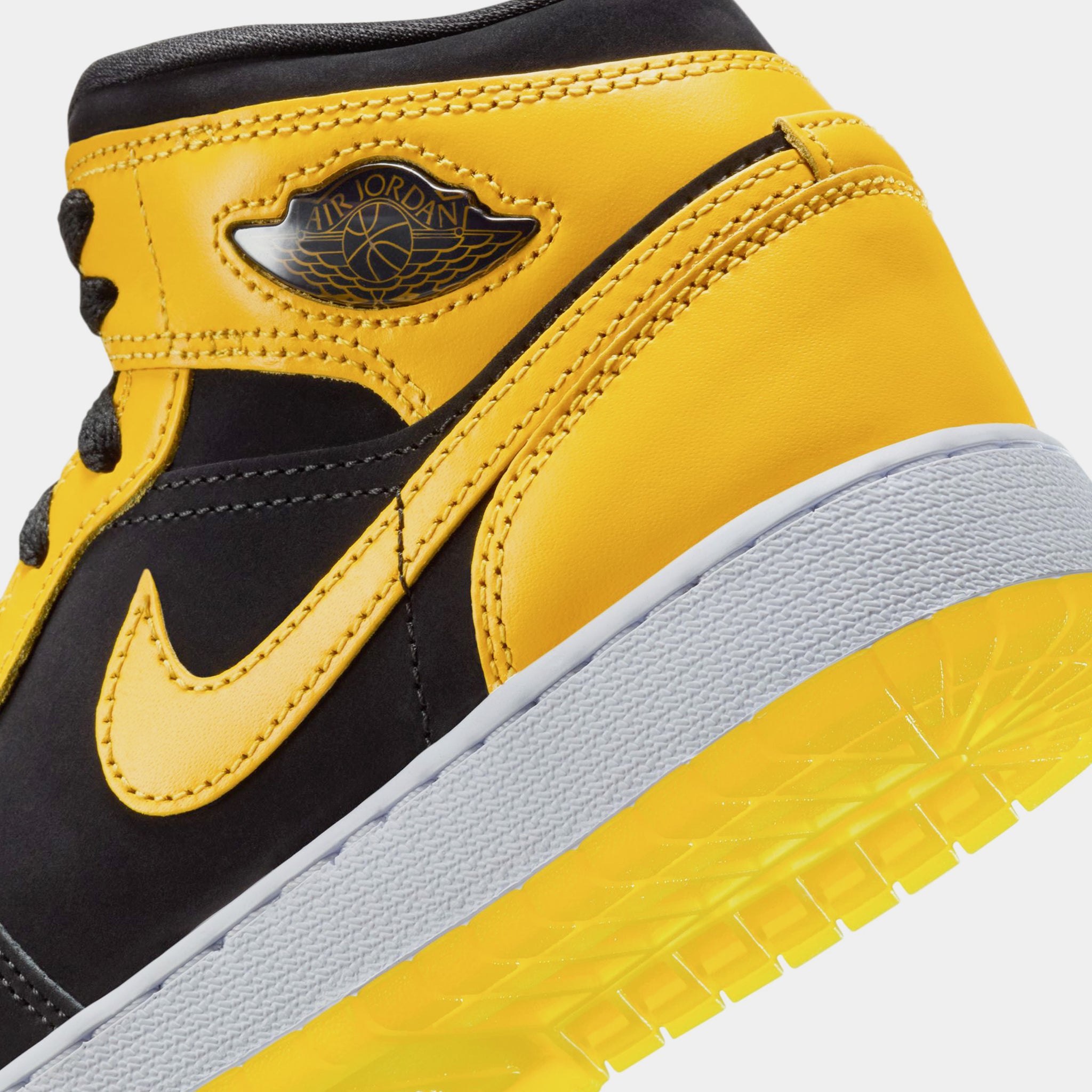 Jordan Air Jordan 1 Mid Grade School Lifestyle Shoes Black White 