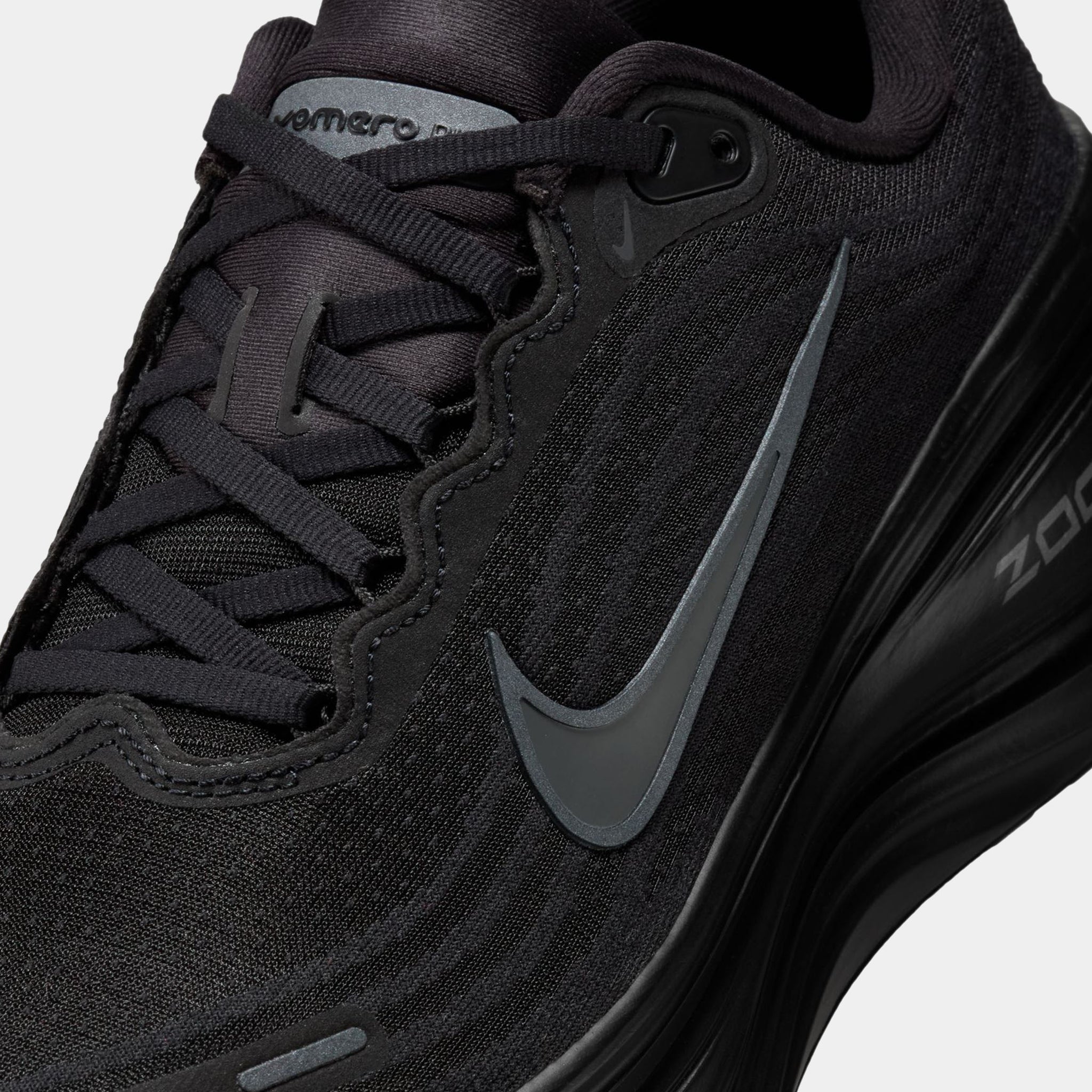 Nike Vomero Plus Womens Running Shoes Black Dark Smoke Grey