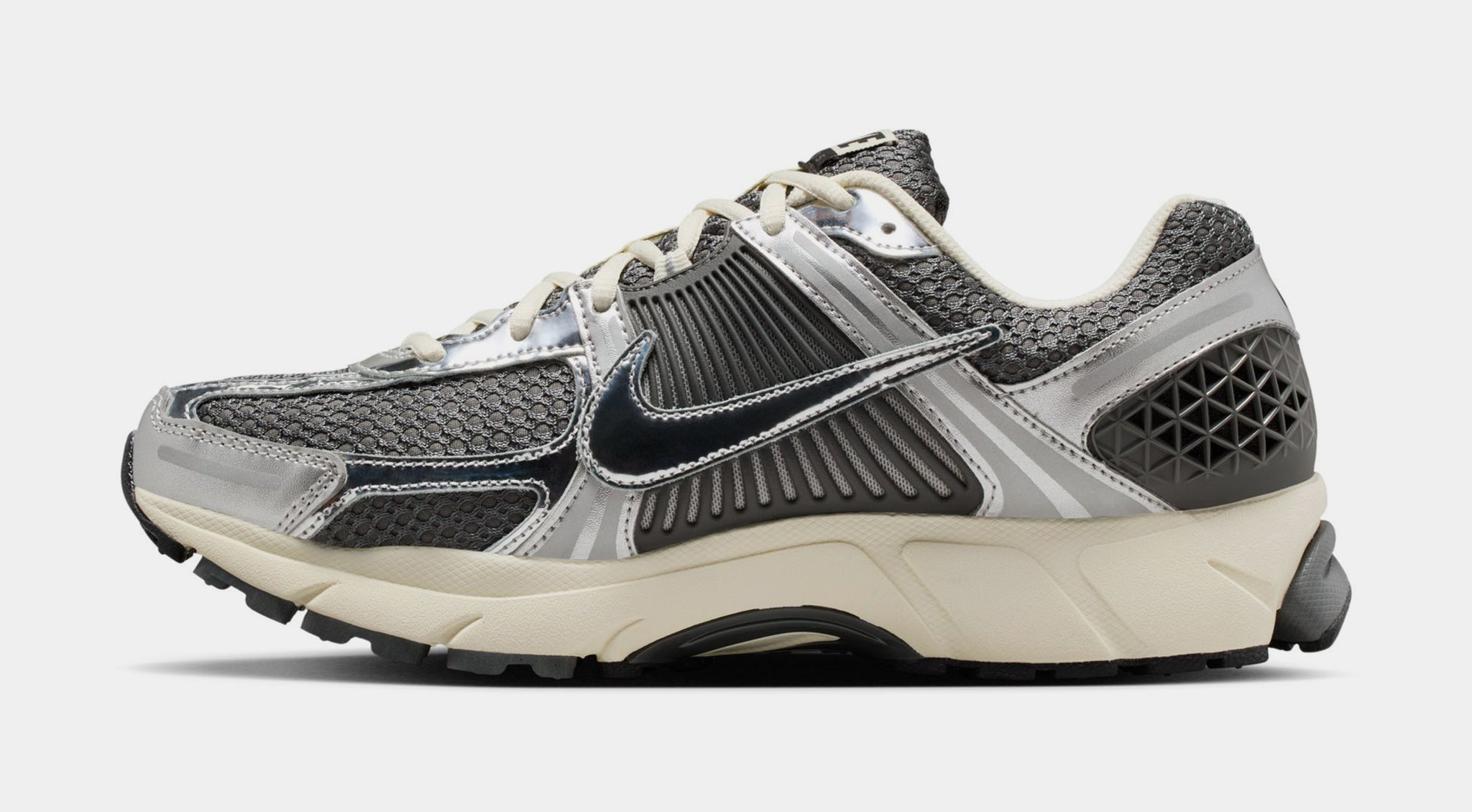 Nike Zoom Vomero 5 Mens Running Shoes Iron Grey Chrome Metallic