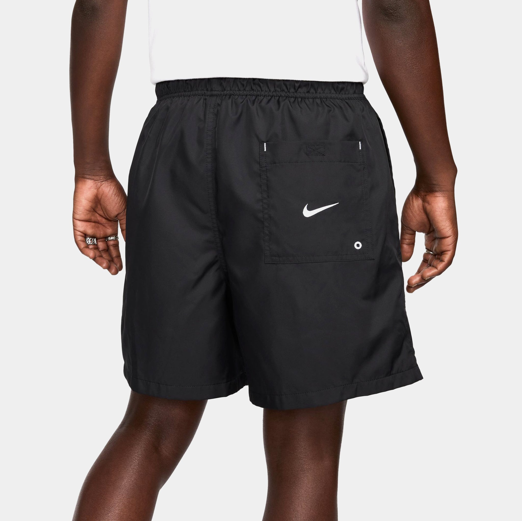 short nike woven 2.0