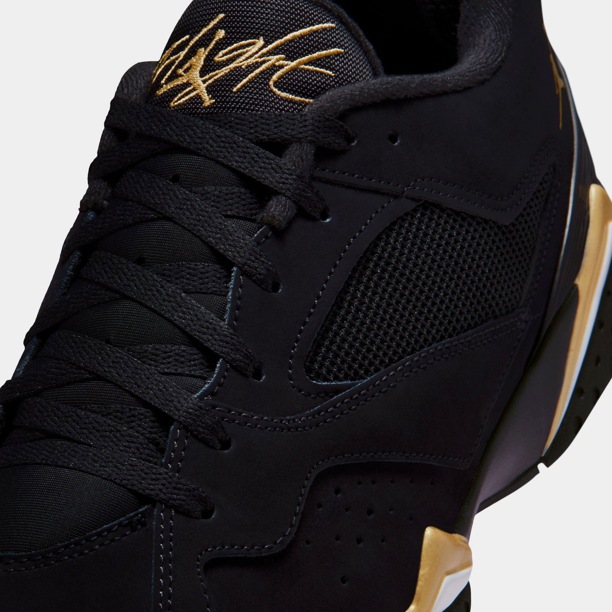 Jordan MVP 92 Mens Basketball Shoes Black Metallic Gold Sail  display picture 1