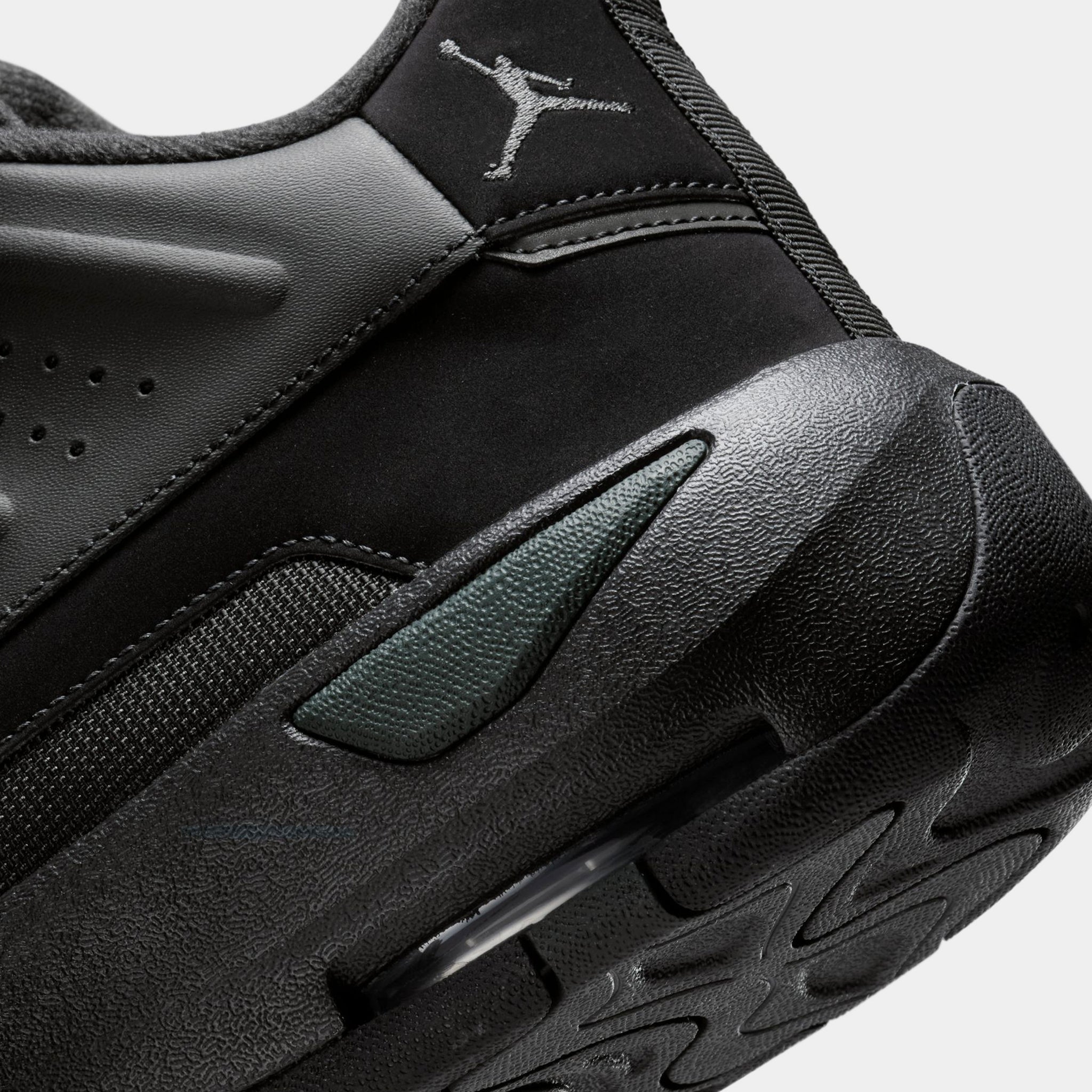 Jordan Max Aura 7 Mens Lifestyle Shoes Black Anthracite 