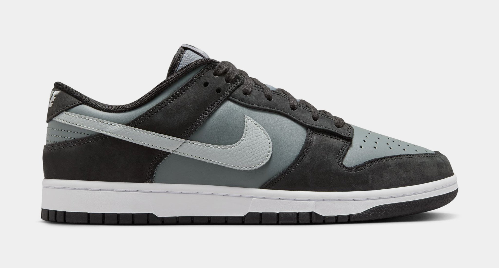 Nike Dunk Low Mens Lifestyle Shoes Black Light Smoke Grey Smoke 