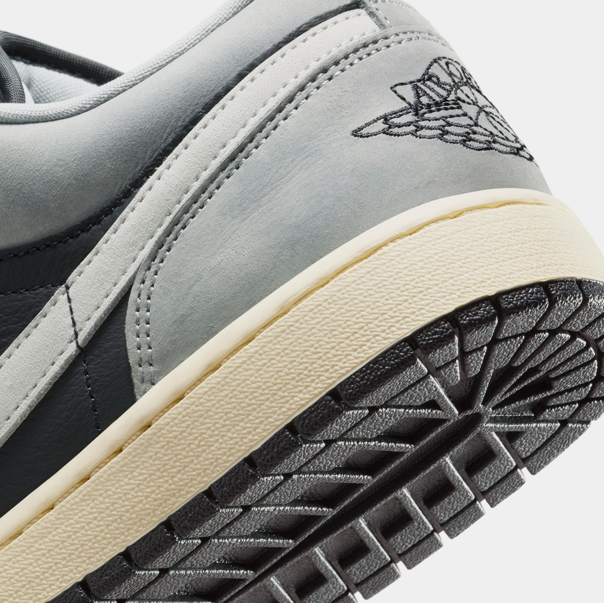 Jordan Air Jordan 1 Low SE Mens Lifestyle Shoes Light Smoke Grey 
