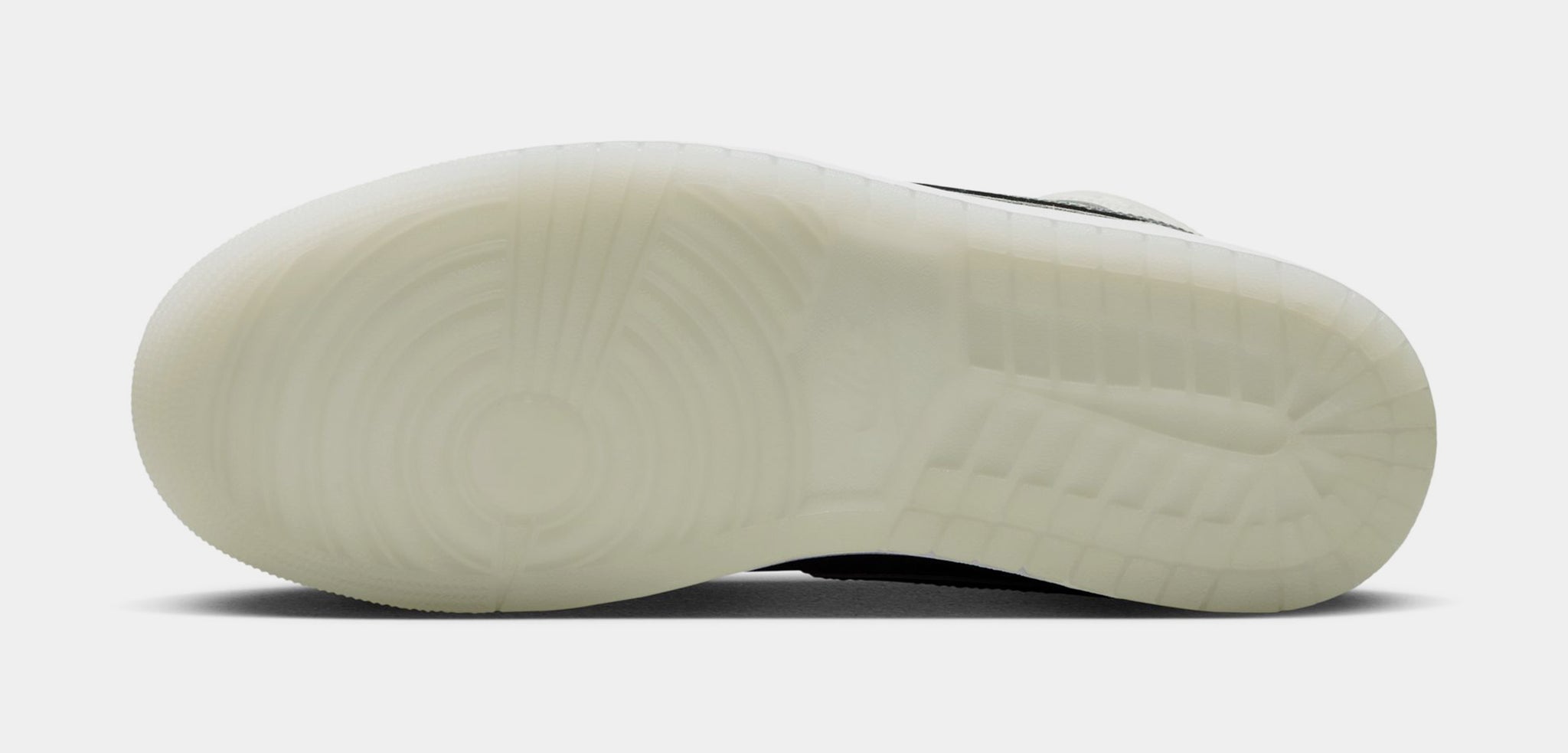 air jordan 1 iridescent outline