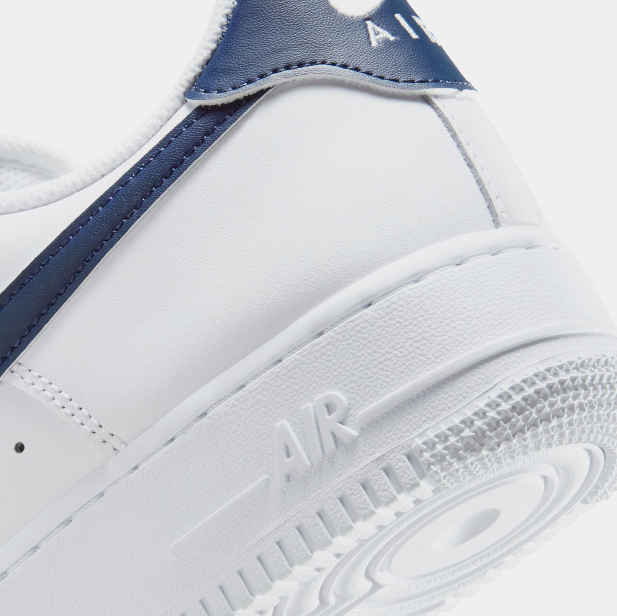 Nike Air Force 1 07 Mens Lifestyle Shoes White College Navy FJ4146