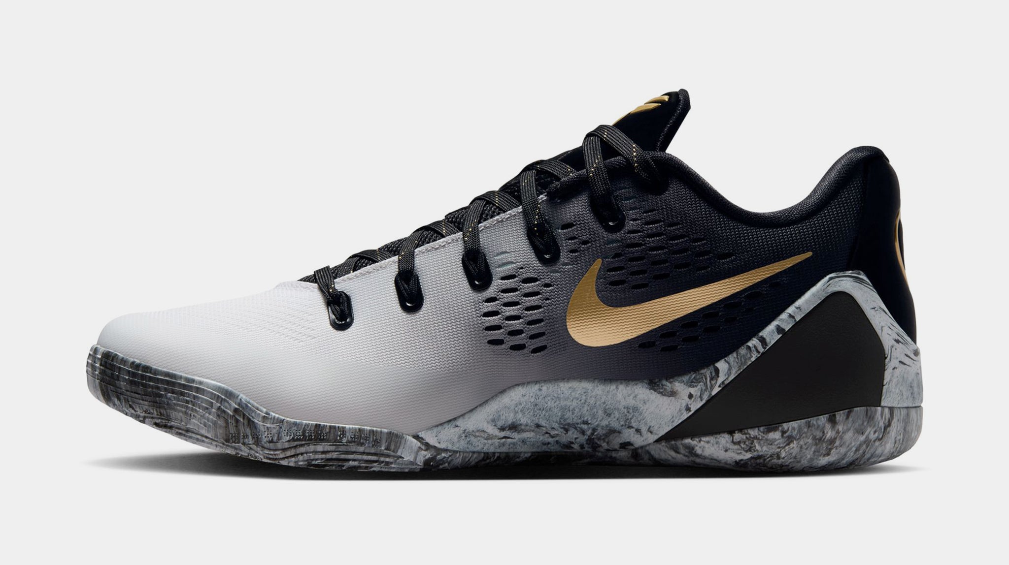 Kobe 7 Black And Gold