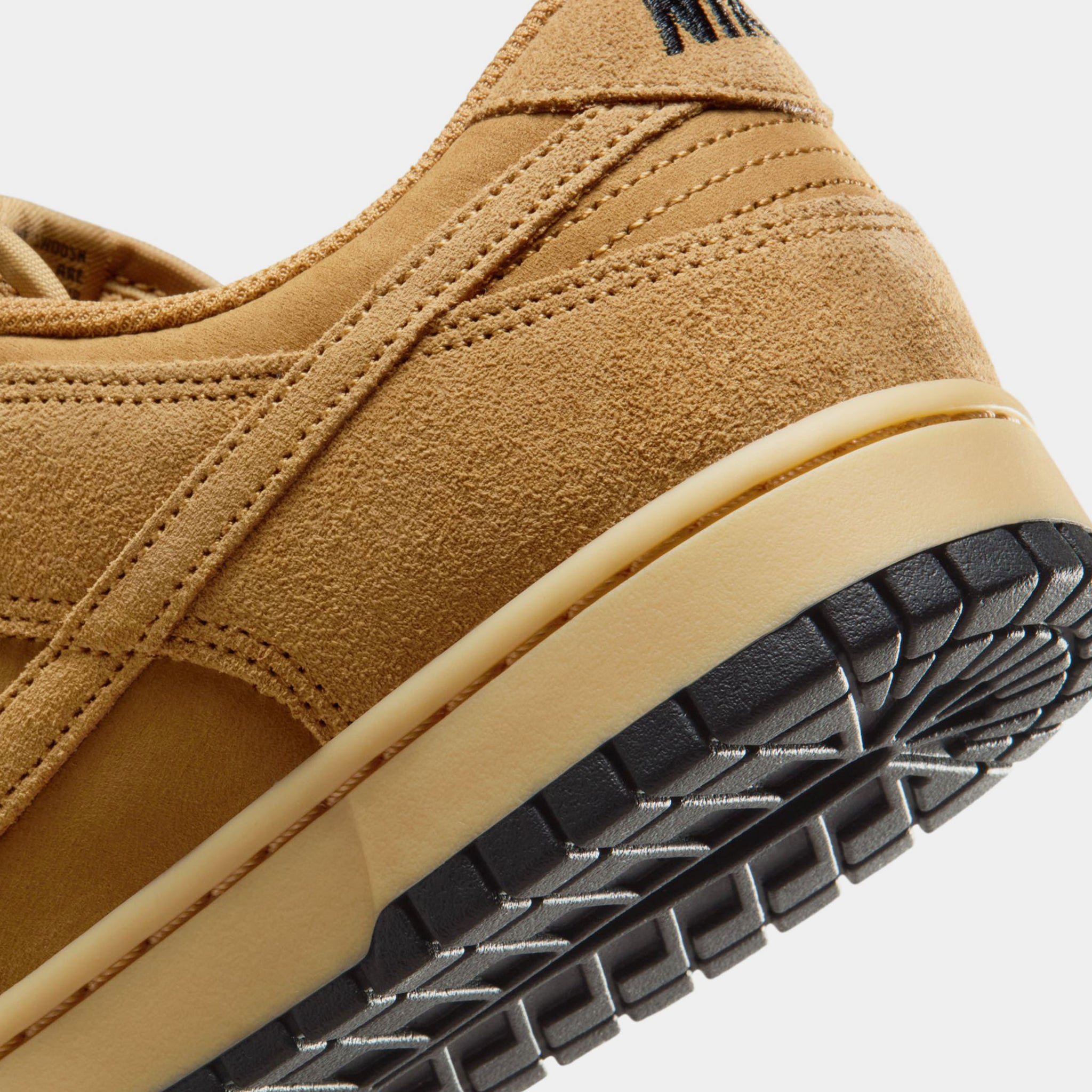 Nike Dunk Low Wheat Mens Lifestyle Shoes Wheat Black Black Wheat
