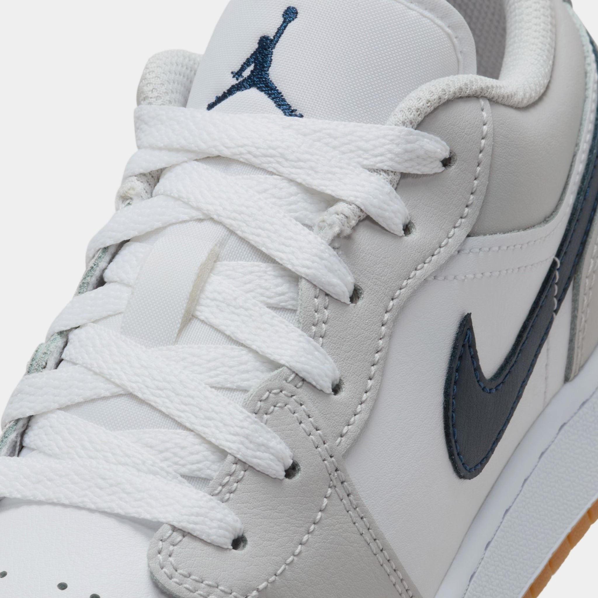 Jordan Air Jordan 1 Low Grade School Basketball Shoes White