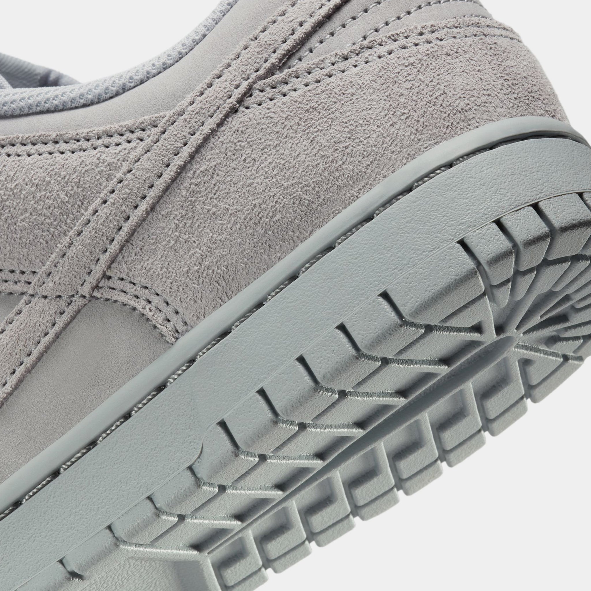 Nike Dunk Low SE Mens Lifestyle Shoes Wolf Grey Wolf Grey IB6651