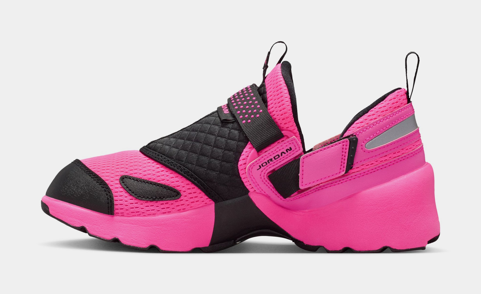 Jordan Trunner LX Womens Running Shoes Pink Blast Reflective