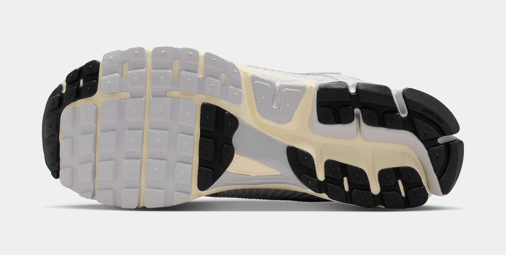 Nike Zoom Vomero 5 Mens Running Shoes Grey Fog Metallic  display picture 2