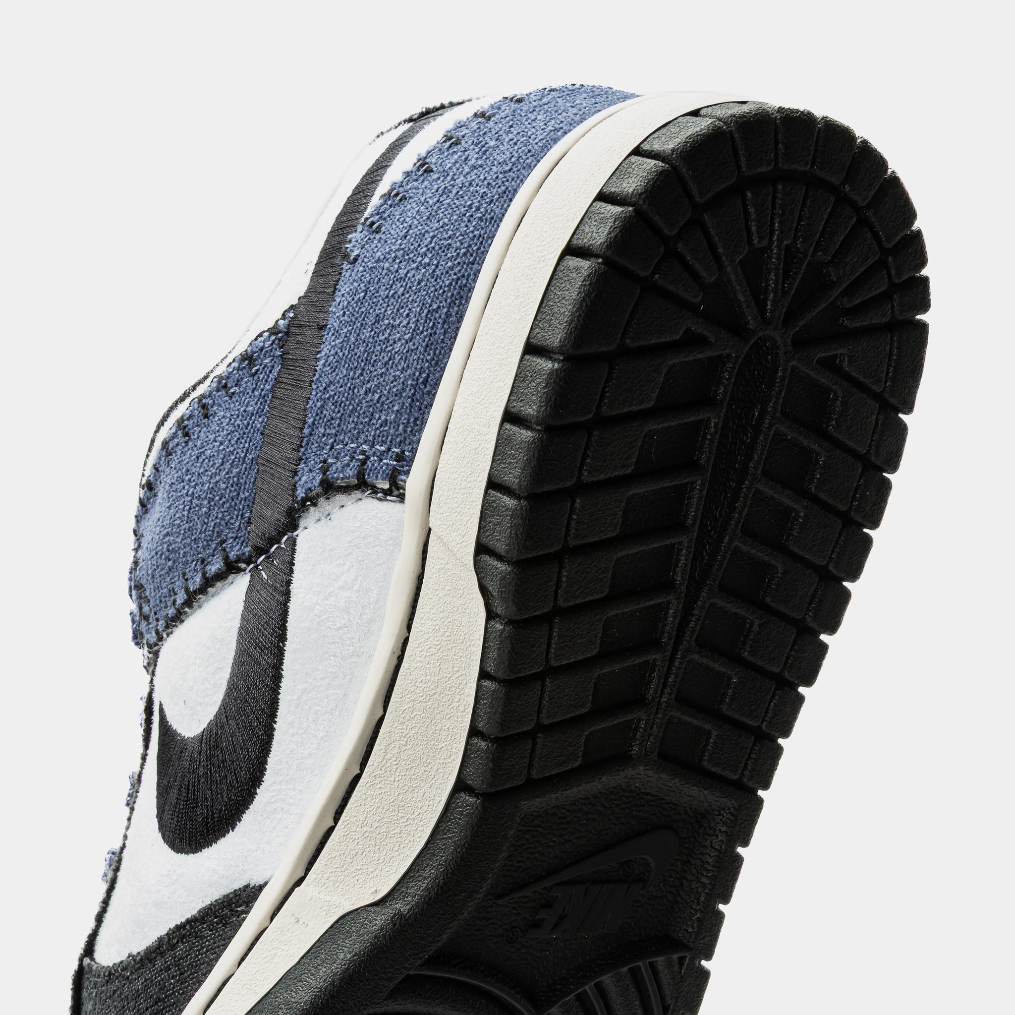 Nike Dunk Low Retro SE Mens Lifestyle Shoes White Off Noir Sanded