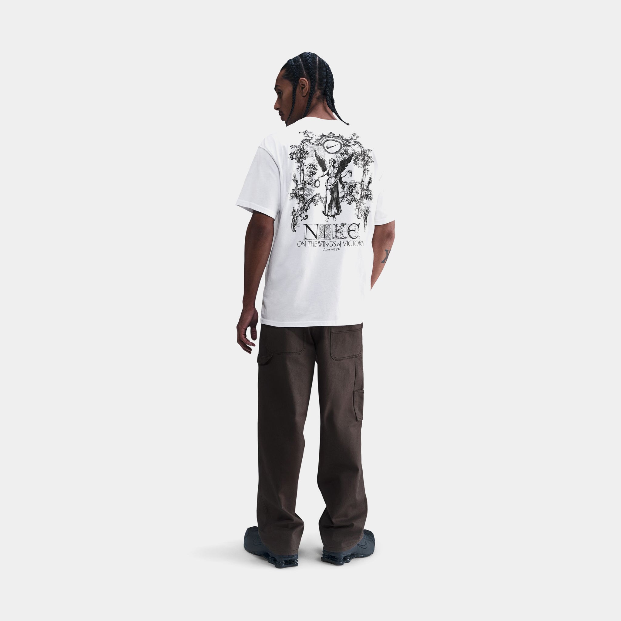 Nike NSW Max 90 On The Wings Of Victory Mens Short Sleeve Shirt