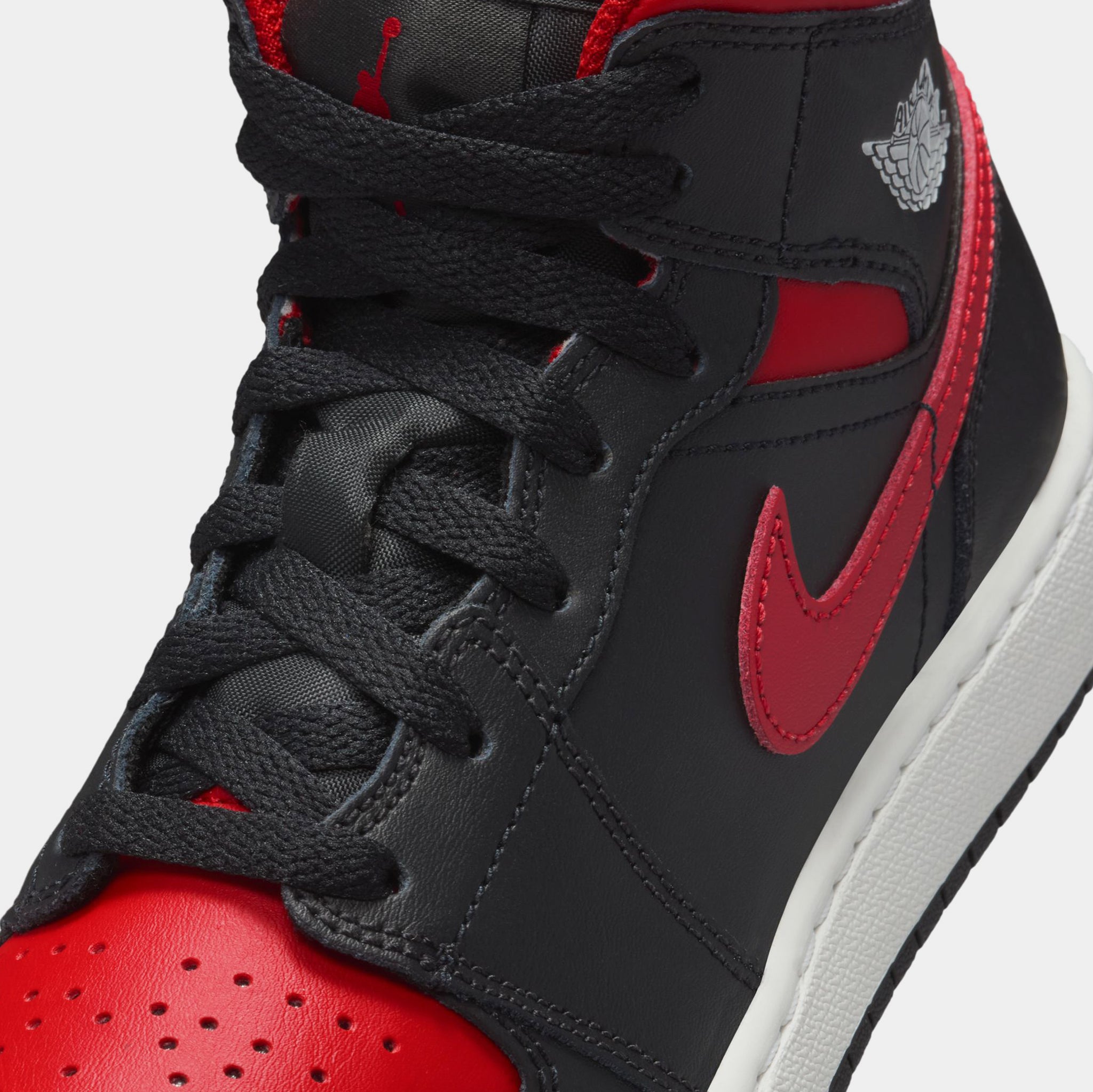 Jordan Air Jordan 1 Mid Grade School Basketball Shoes Black 
