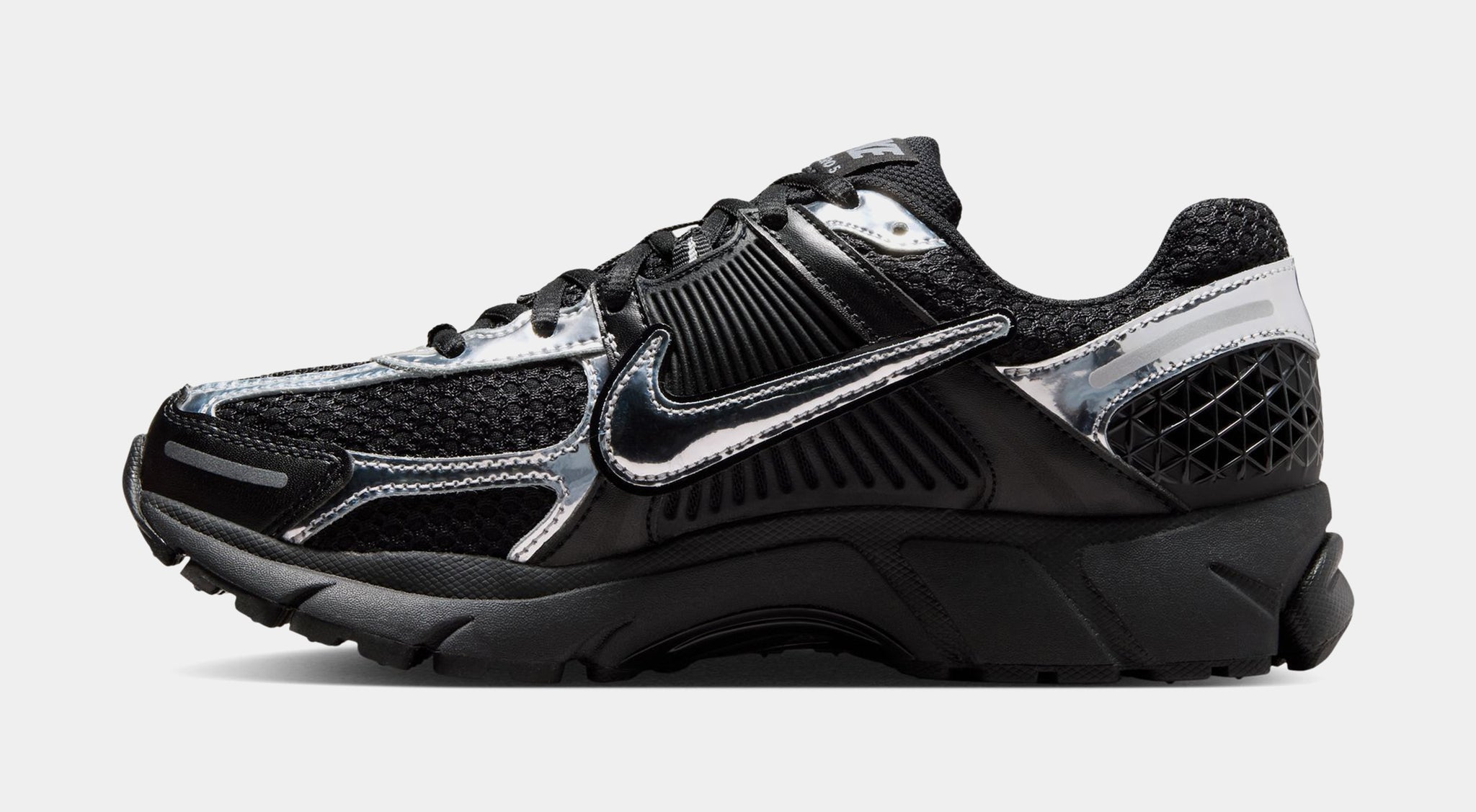 Nike Zoom Vomero 5 Chrome Womens Running Shoes Black Cool Grey 