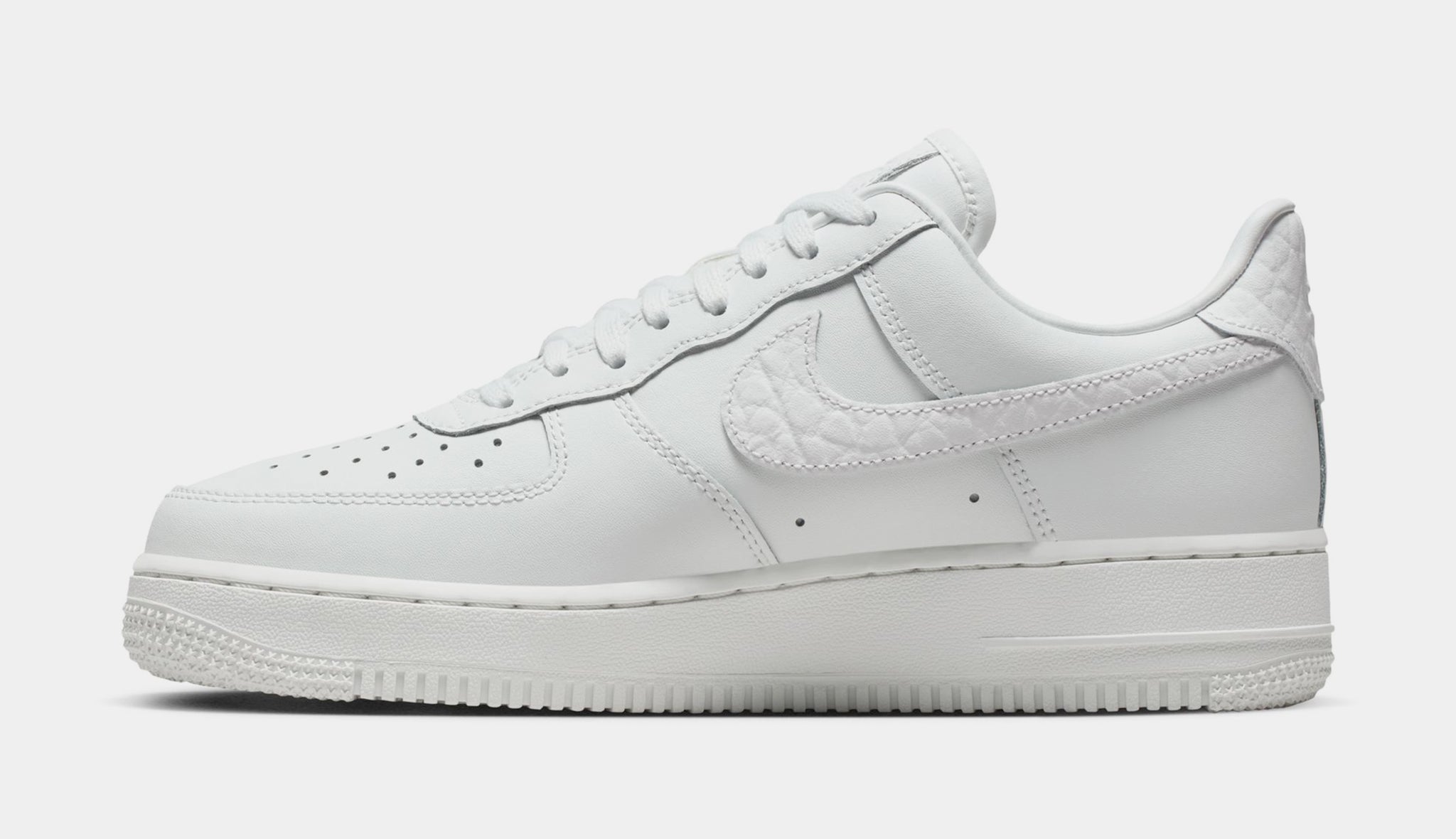 Nike Air Force 1 '07 Low Womens Lifestyle Shoes Summit White