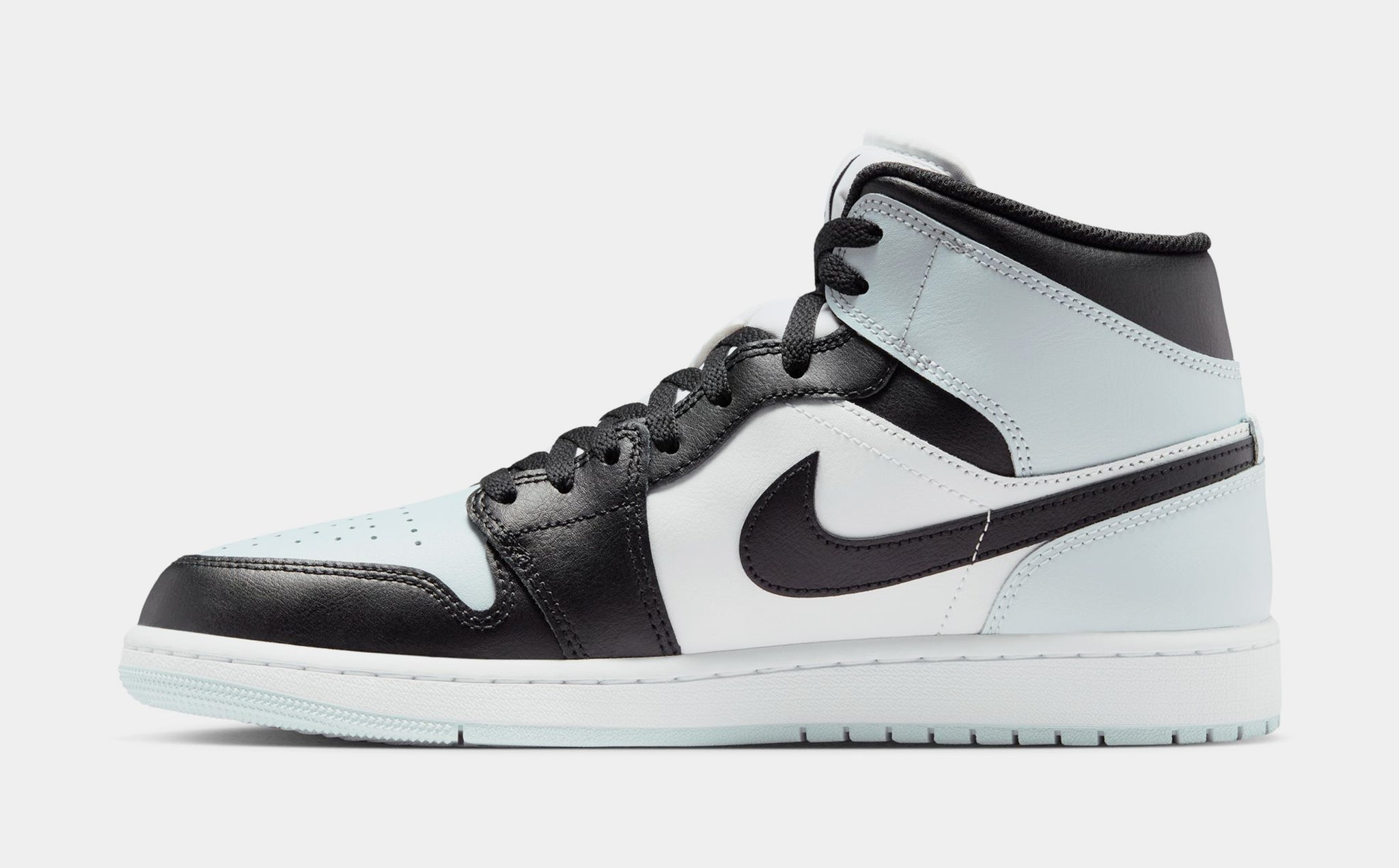 Jordan Air Jordan 1 Mid Mens Lifestyle Shoes Black Squadron Blue