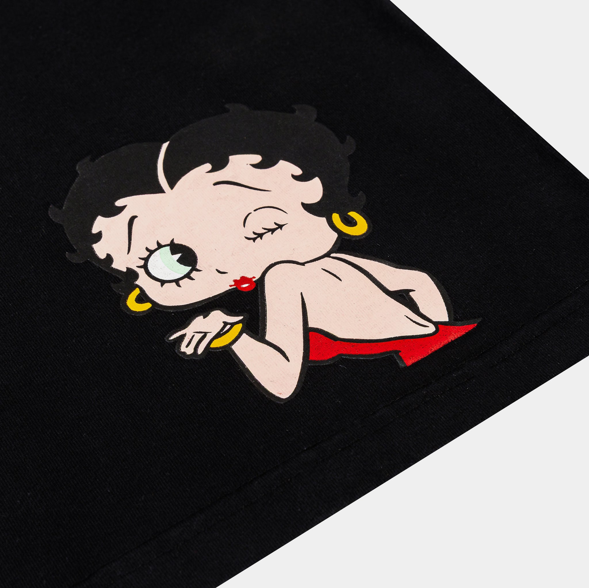 SP x Betty Boop Kisses Womens Short Sleeve Shirt Black Red