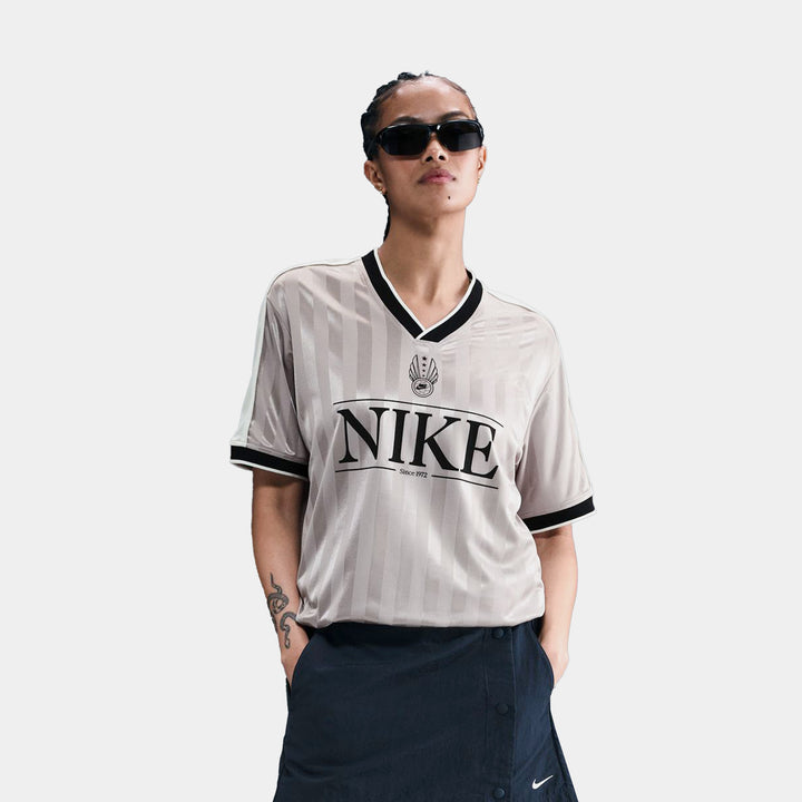 Nike NSW V Neck Since 1964 Womens Jersey Black White IH8504-010