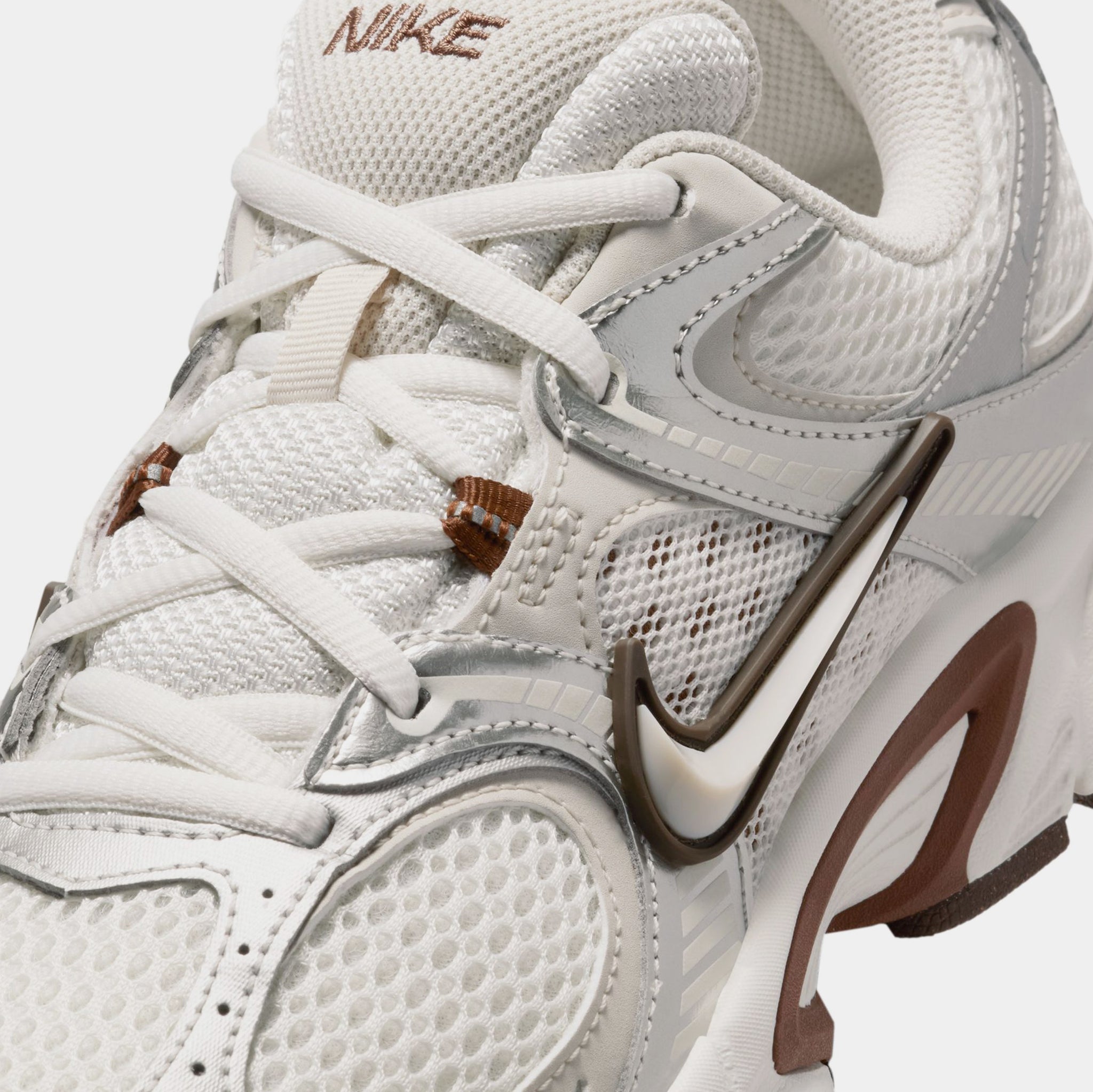 Nike V5 RNR Womens Running Shoes Sail Fauna Brown Phantom