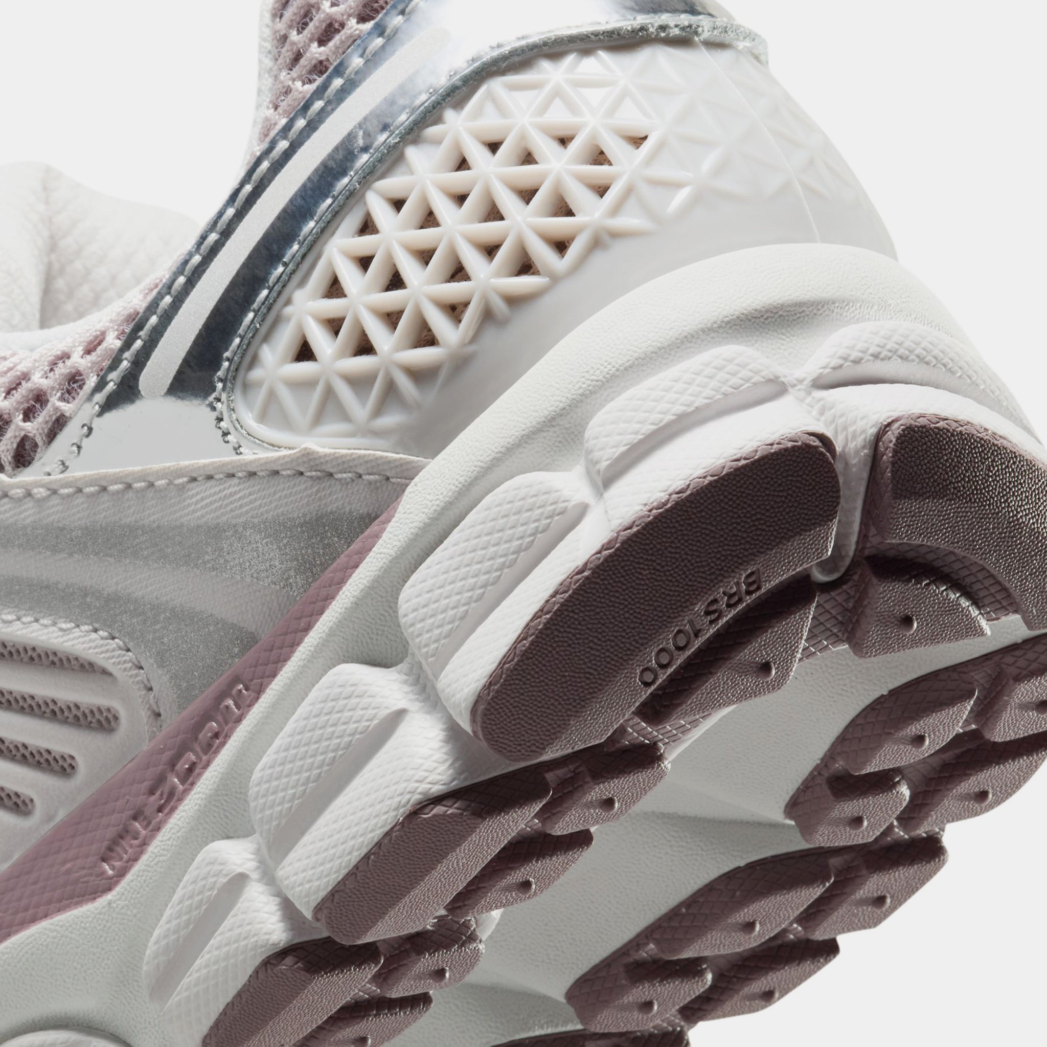 Nike Zoom Vomero 5 Womens Running Shoes Vast Grey Matallic