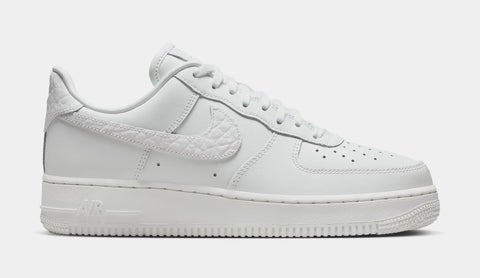 ま*よ様 Nike Air Force 1 ホワイト Nike Air Force 1 '07 Low Womens Lifestyle Shoes Summit White