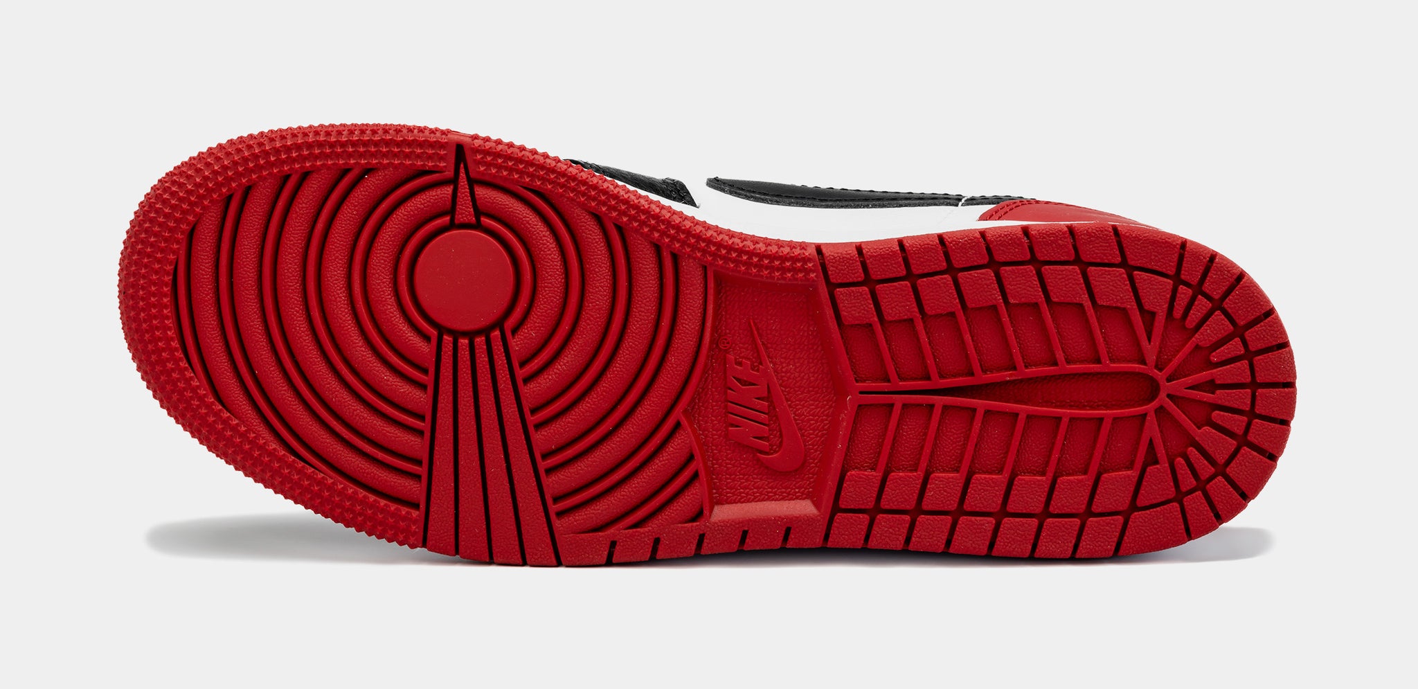 Air Jordan 1 Retro Low OG Black Toe Grade School Lifestyle Shoes (White/Red)