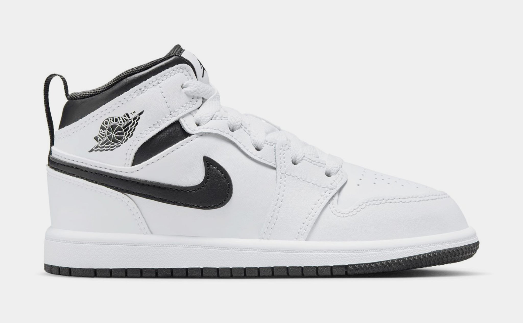 Air Jordan Mid Preschool Basketball Shoes (White/Black)