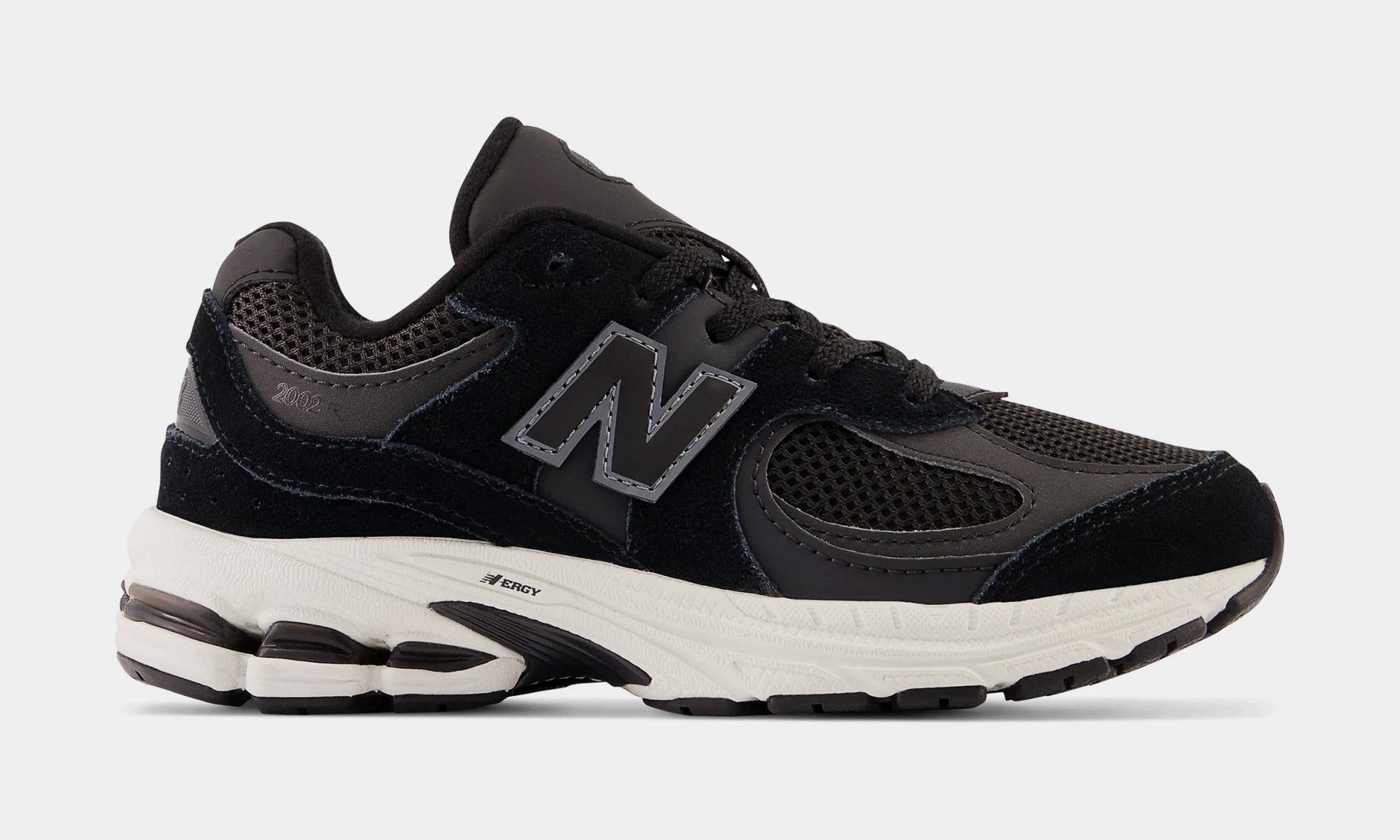 ニューバランス2002 キッズ ブラック PV2002BK ≪nbkcp≫ キッズ 【NEW BALANCE】 ニューバランス 17-21PV2002BK(W