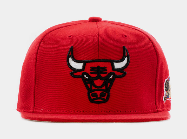 Chicago Bulls Mitchell & Ness English Dropback Snapback Hat - Red