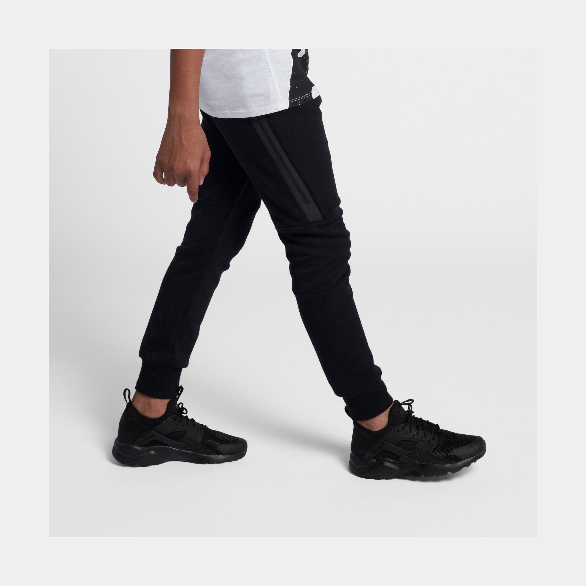 Tech Fleece Grade School Pants (Black)