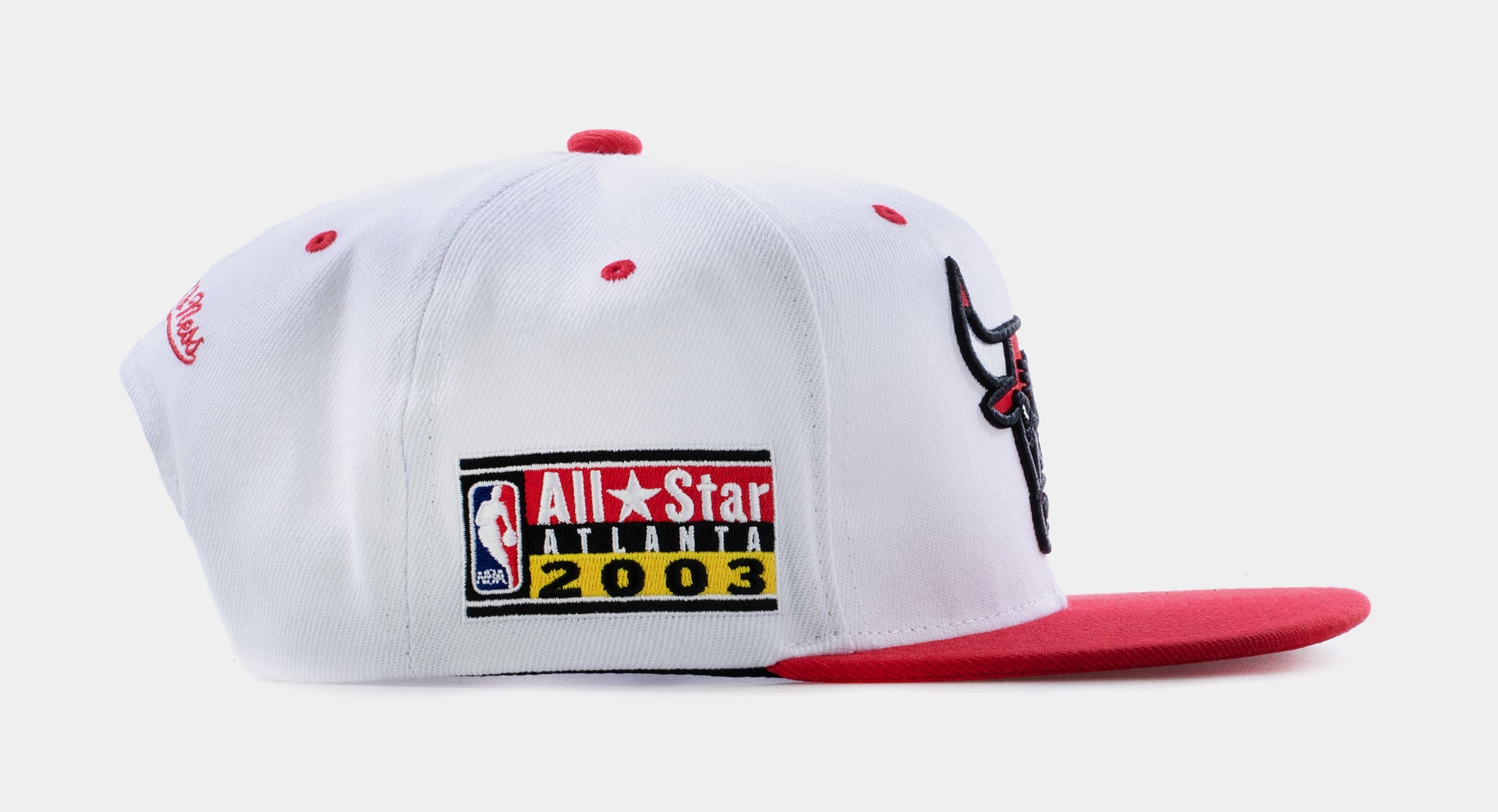 Mitchell Ness Chicago Bulls Snapback Cap Mens Hat White Red