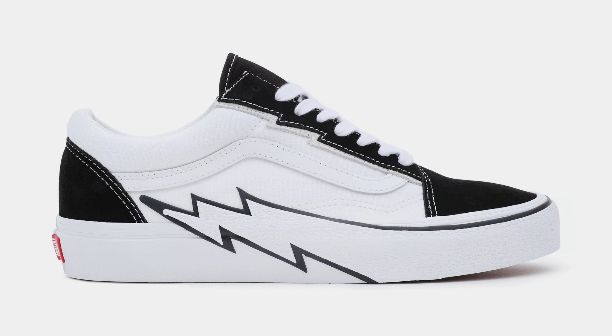 Vans Old Skool Sneakers in Black and White