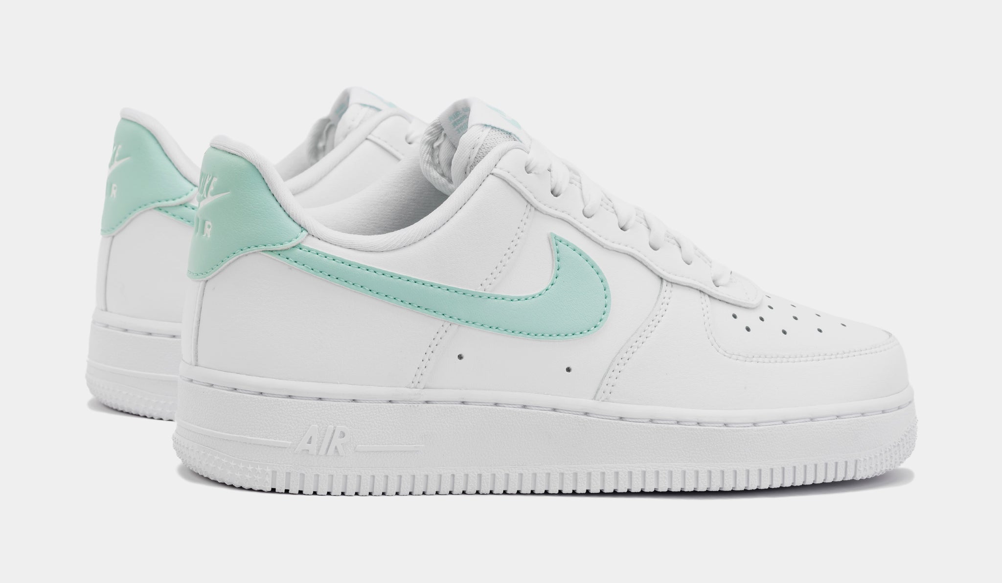 Air Force 1 '07 Womens Lifestyle Shoes (White/Blue)