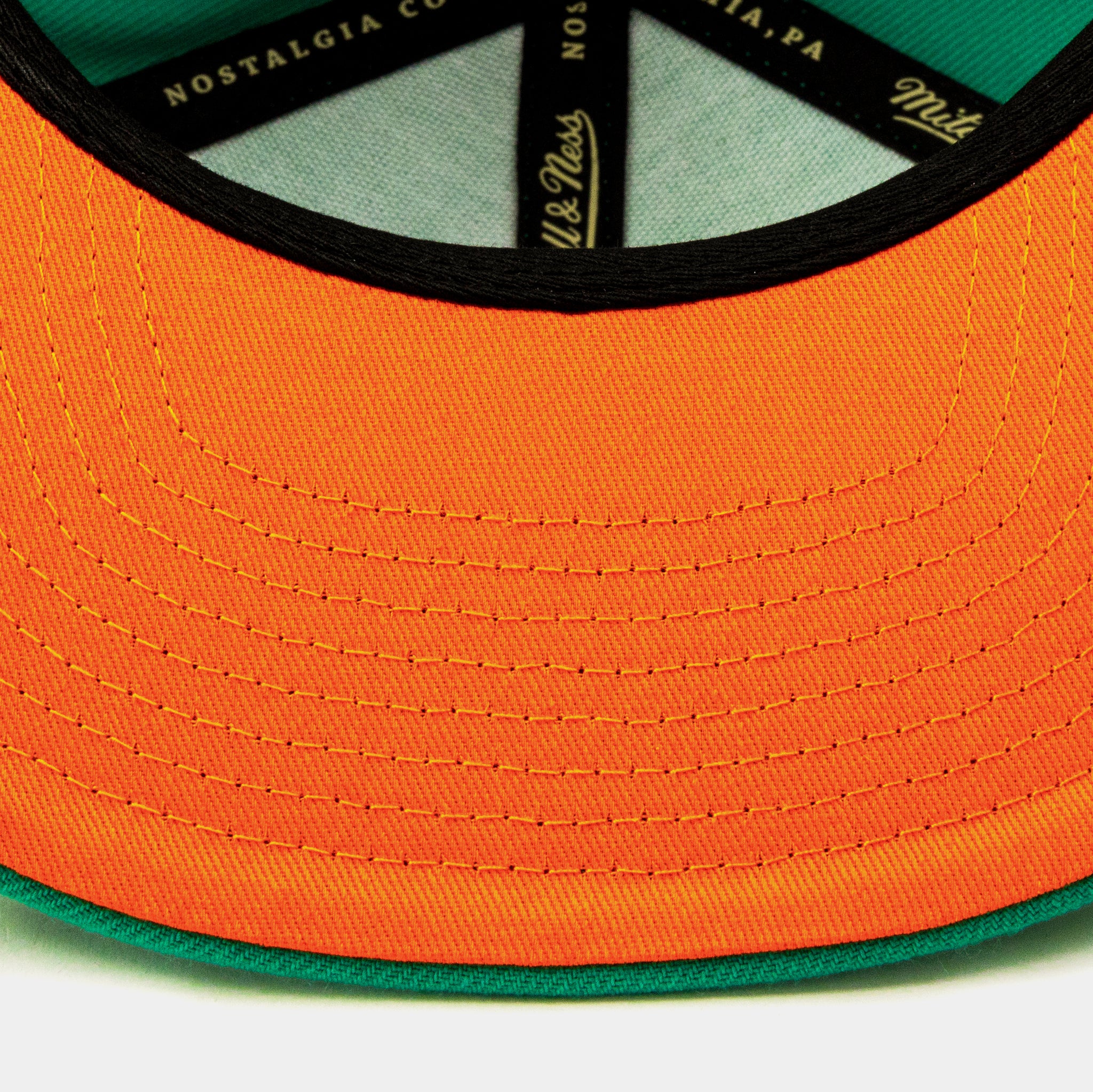 Cappellino Mitchell & Ness Dallas Mavericks Two Tone Red Line Flex Snapback - Verde, Taglia Unica - 2