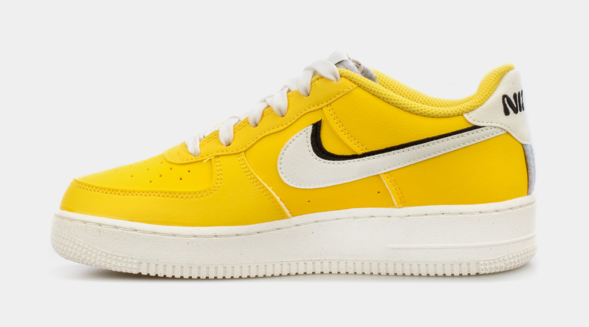 Yellow sneakers and shoes Nike Air Force 1 '07