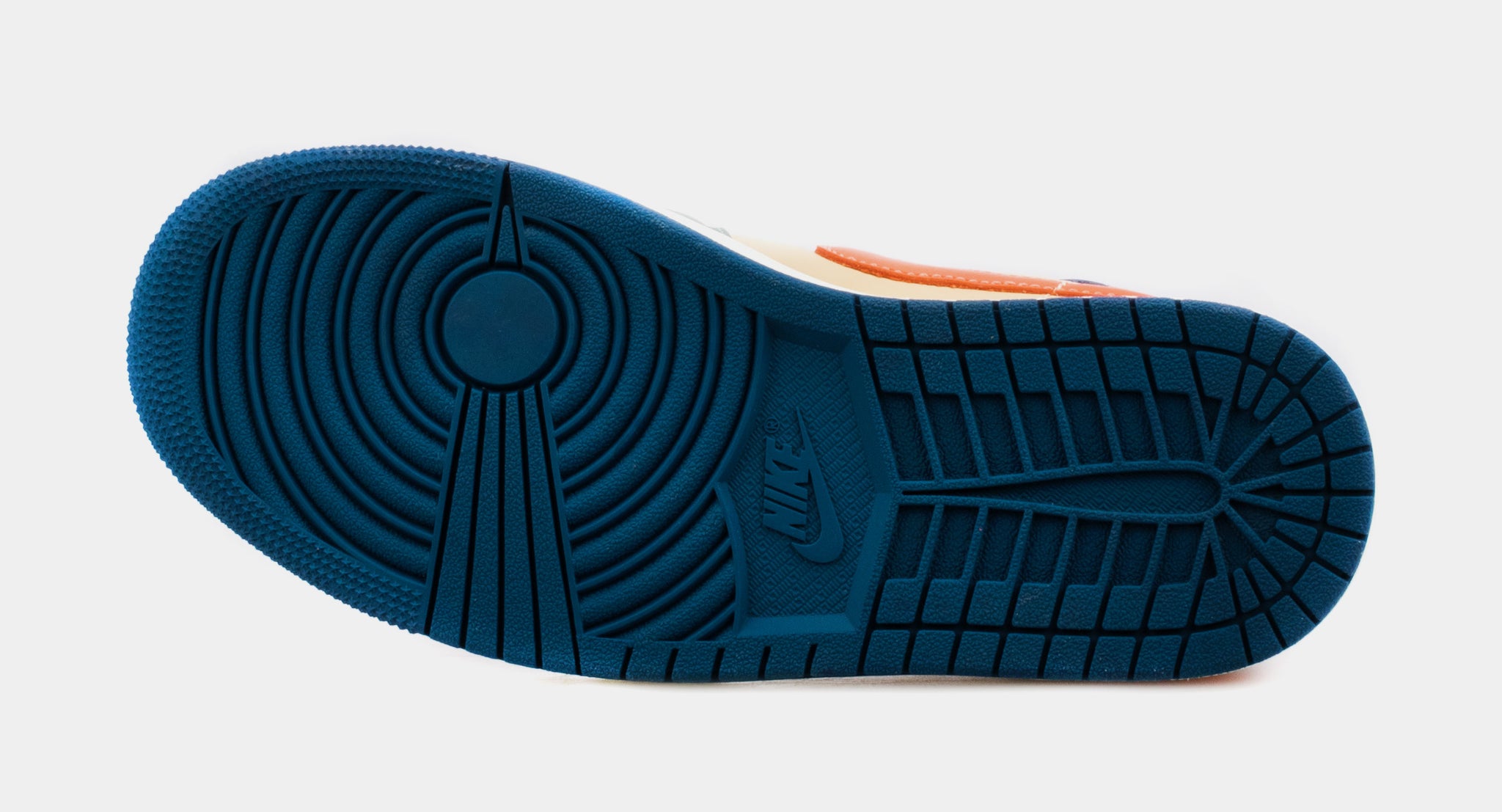 Jordan Air Jordan 1 Retro Mid Multi-Color Womens Lifestyle Shoes White Multi DN3738-400 â Shoe