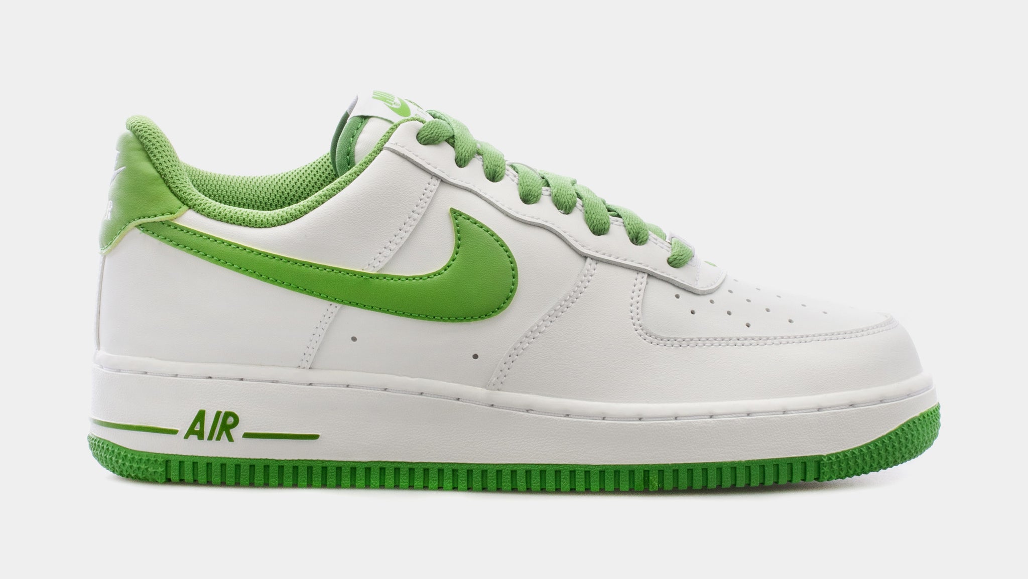 Nike Air Force 1 07 Chlorophyll Mens Lifestyle Shoes Green White