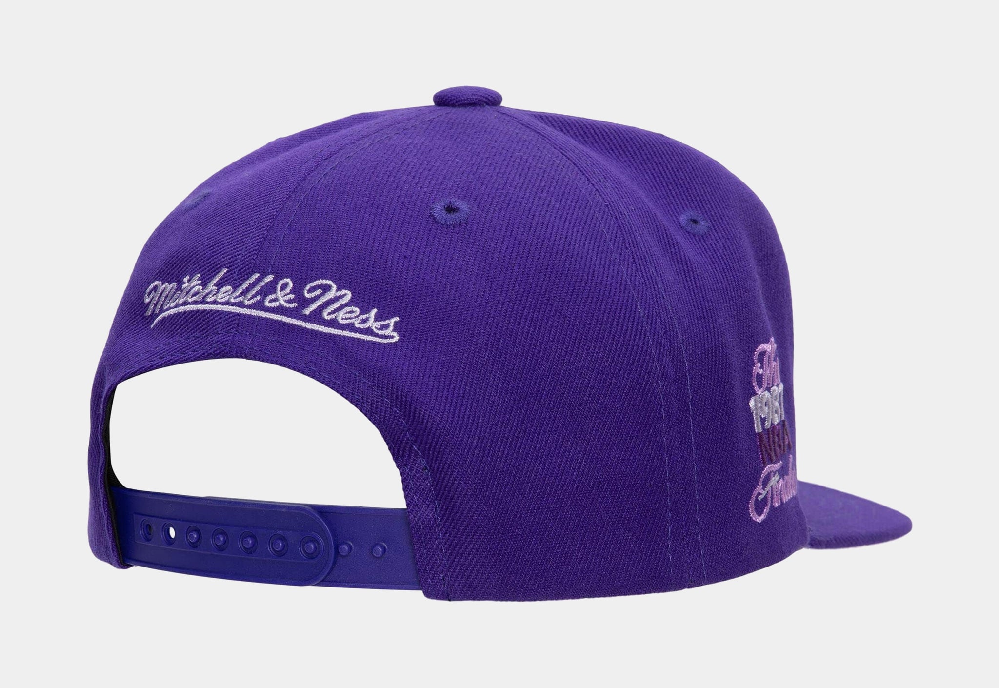 Shop Mitchell & Ness Los Angeles Lakers HWC Team Ground Strapback Dad Hat  6LUXMM20001-LALLTBL blue | SNIPES USA