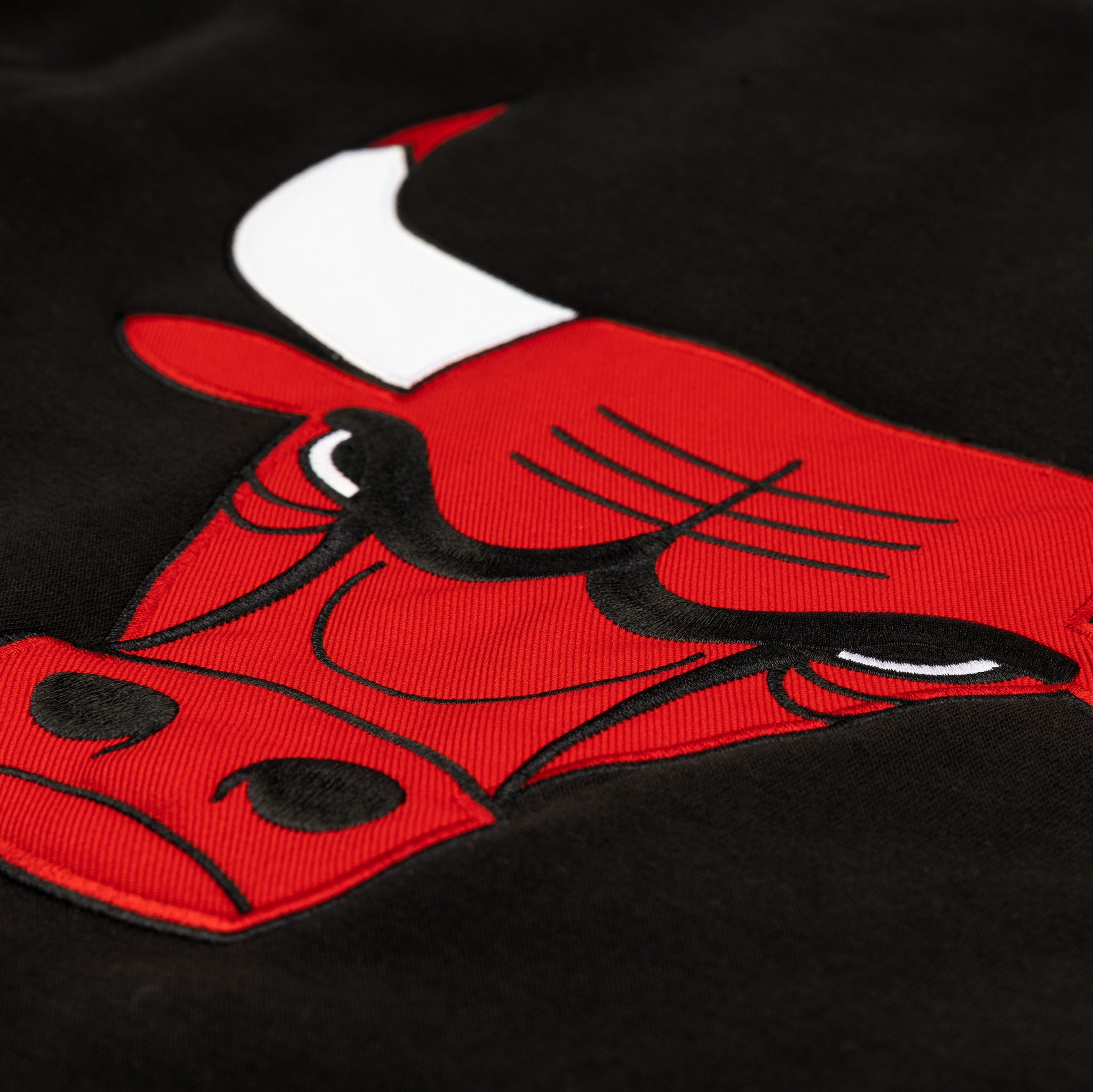 JH Distributors Chicago Bulls Reversible Letterman Mens Jacket Black